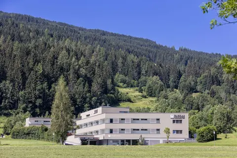 Tenache Hotels