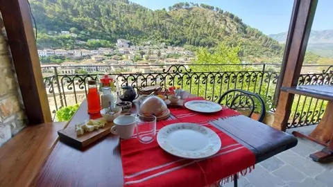 Timos Guest House