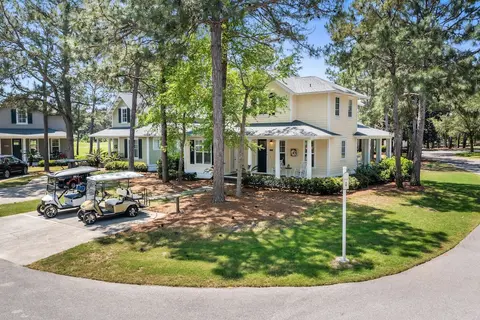 1317 Laurel Grove 3 Bedroom Home by RedAwning