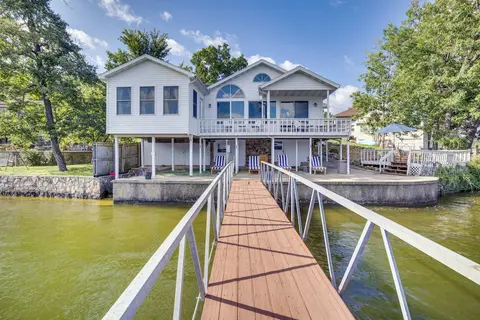 Lake View Cottage: Lake Ozarks Getaway