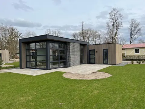 Veluwemeer Chalet Park Retreat