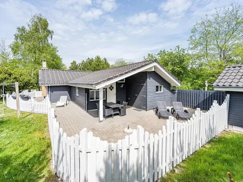 8 Person Holiday Home in Norre Nebel