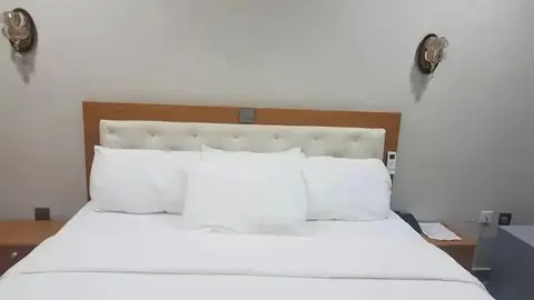 Camas Hotels