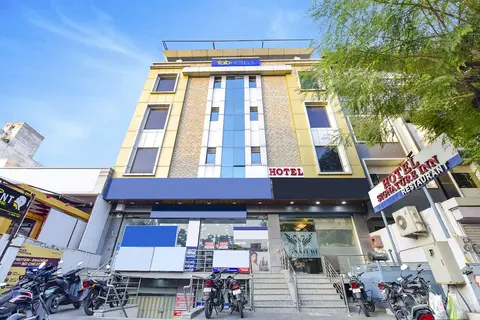 Fabhotel Signature Inn