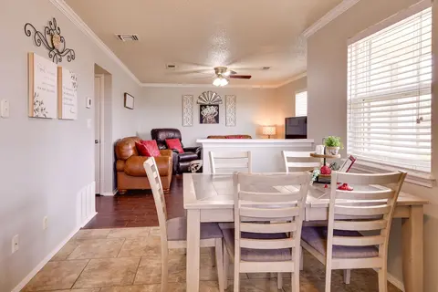 Pet-friendly Vacation Rental w/ Yard in Canyon