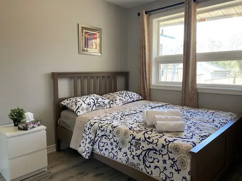 Cozy Private Bedroom Walk To Kennedy Stn
