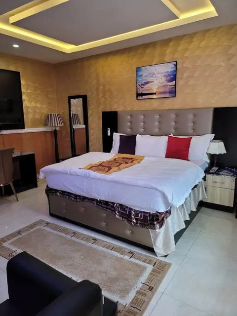 TOZY HOTEL