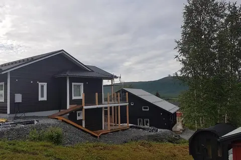 Large 8-9-bed Central Ski Innout House in Hemavan