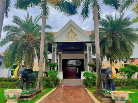 PALA Garden Hotel