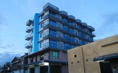 Mc-Ellys Hotel
