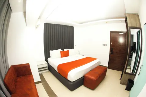 Maison Fahrenheit Hotel