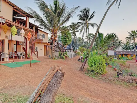 OYO 24176 Home Sea View Stay Anjuna Beach
