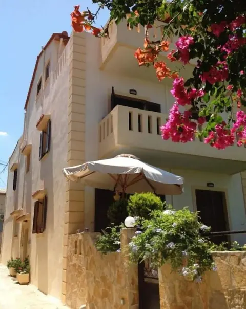 Asterias Studios Apartments