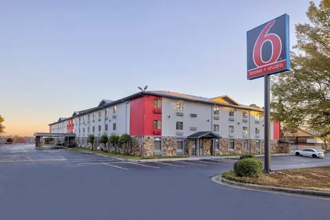 Motel 6 Little Rock, AR - South