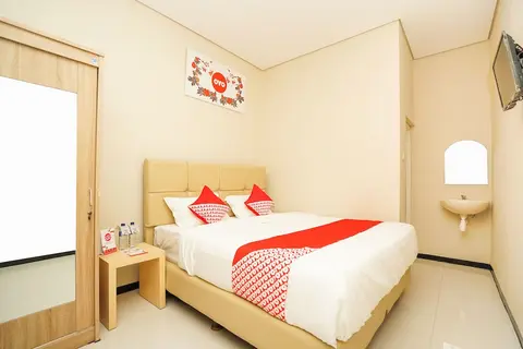 OYO 331 Osuko Residence