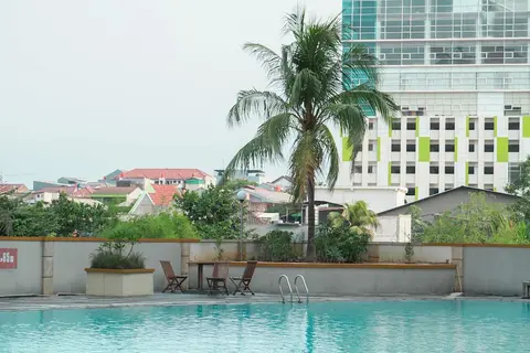 Modern Furnished @ 1BR Margonda Residence 1 Apartment