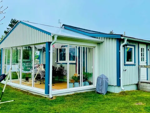8 Person Holiday Home in Tvaaker-by Traum