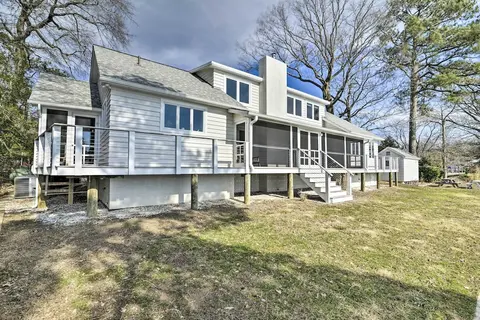 Bayside Deltaville Retreat w/ Beach & Bay Views!