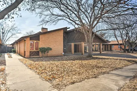Lubbock Townhome w/ Grill Near TTU & Downtown!