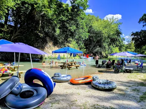 Son's River Ranch Glamping Cabin 27