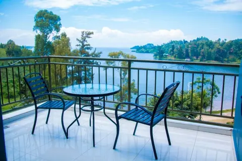 Deluxe Double Room With Stunning View on the Lake