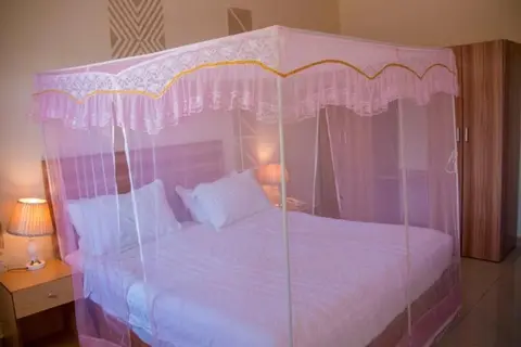 King Room With Nice Lake View - 2 People