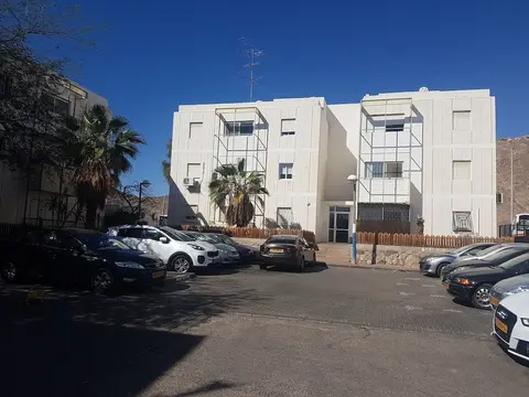 FAMILY APARTMENT & FREE  WATERSPORTS