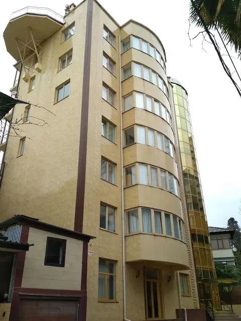 Razin Hotel