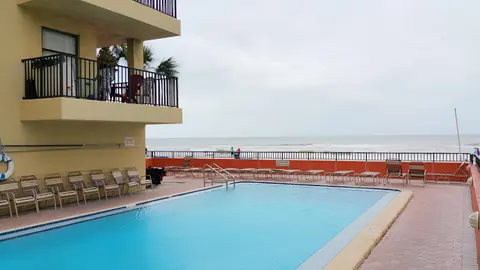 Las Brisas Condominiums