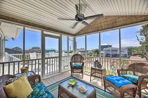1 Block to Beach: Emerald Isle Gem w/ Ocean View