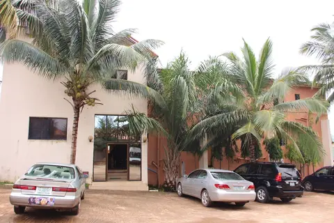 Gayyata Hotel