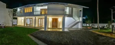 Ricco Tara