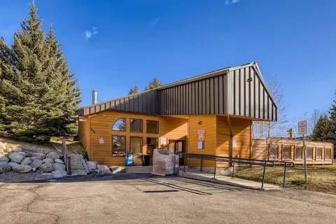 2bedroom+Loft Private Entry, Lake Views, Amazing Location, Near all Ski Resorts 3 Townhouse by RedAwning