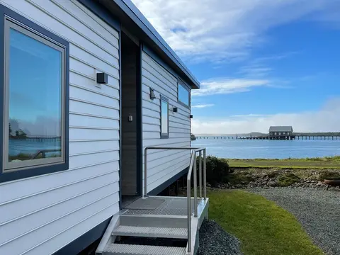 Cottages Above the Tide