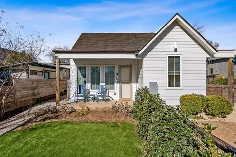Trendy 3 Bedroom in South Austin!