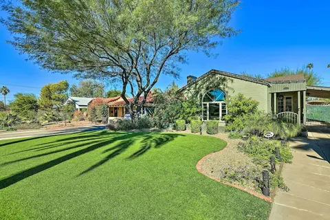 Phoenix Vacation Rental: 2 Mi to Downtown