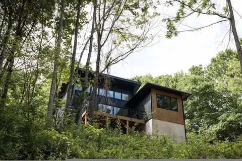 Two Modern Tiny Homes 4 Mile Drive to DT w Hot Tub Haus 50 43