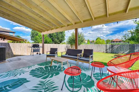 Colorful Kyle Home w/ Pool Access: Pets Welcome!
