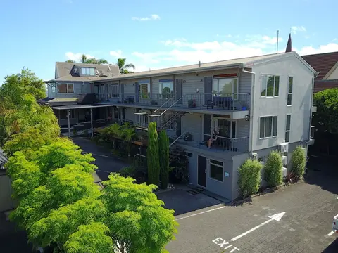 Abaco on Jervois