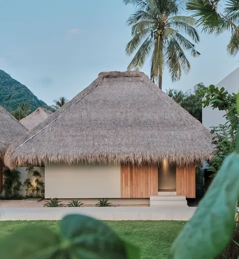Boni Beach Hotel & Restaurant