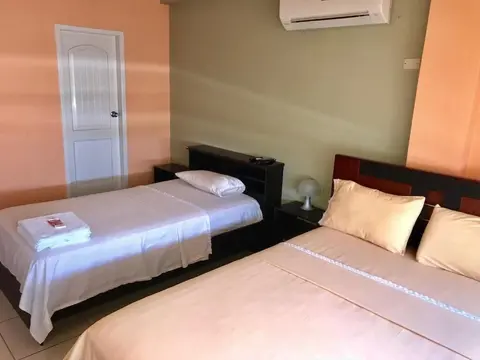 Villa Garza Inn