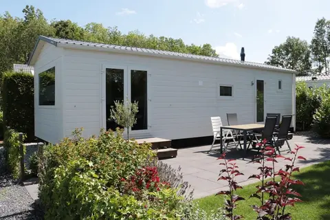 Chalet in Friesland Near Wadden Sea & Franeker