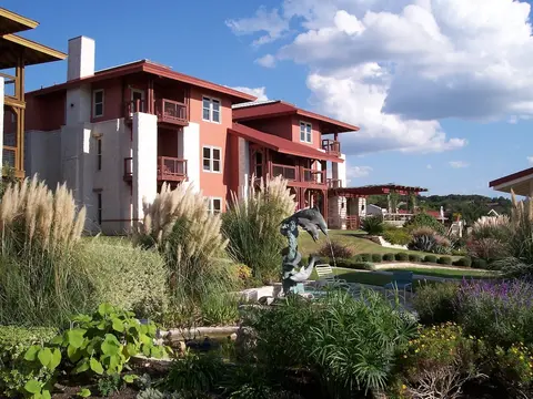 Vintage Villas Hotel & Events