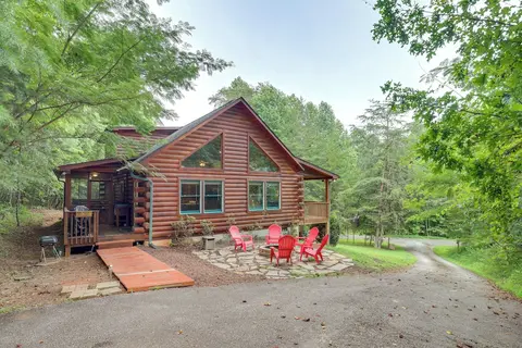 'moonshine Manor' Cabin w/ Hot Tub, Near Lake Lure