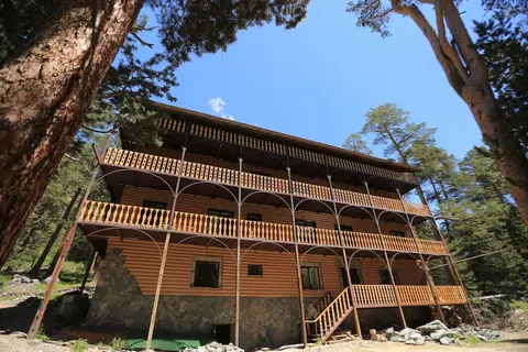 Hotel Sirius Azau