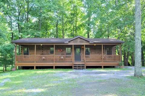 Sleepy Creek - Creekside Escape