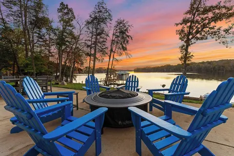 Sunset Pointe by Avantstay Waterfront, Beach, Fire Pit Sleeps 14 5bdr 4BA
