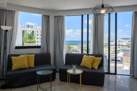 Beach View Apartments And Studio