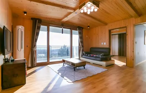 Seogwipo Jungmun Yechon Pension
