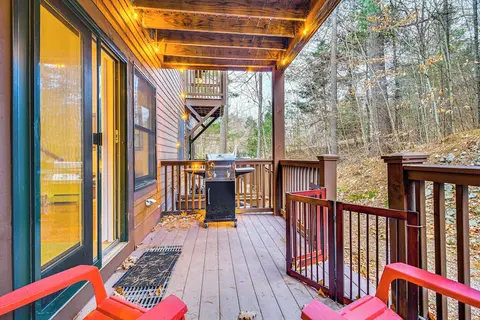 Ski-in/ski-out Condo at Pleasant Mountain!